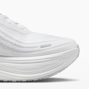 Vomero Plus White